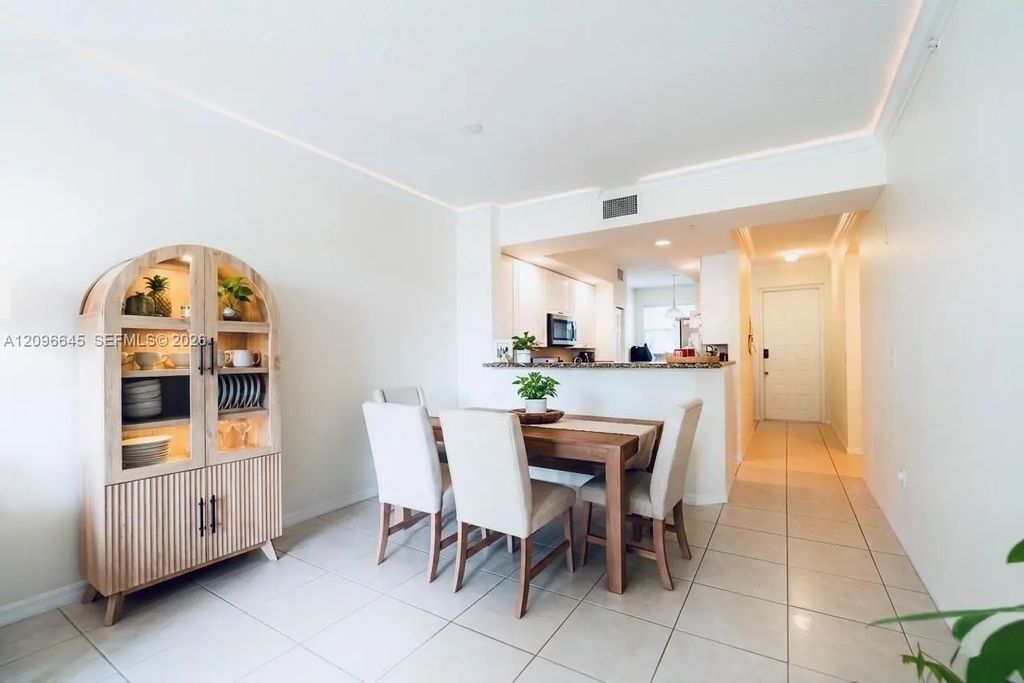 26 Royal Palm Way #304, Boca Raton