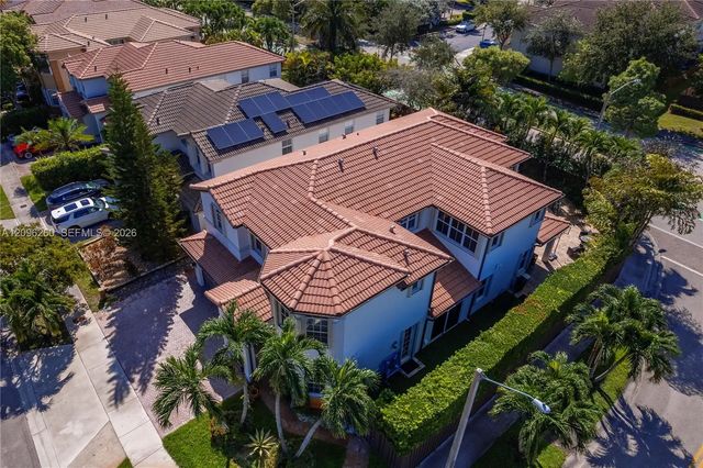 3 of 40 - 11530 Nw 82nd Terrace, Doral, FL