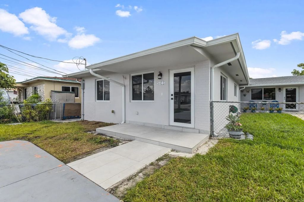 3311 Sw 90th Avenue #1, Miami