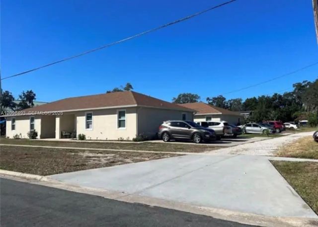 5 of 41 - 2 W Orange Street, Davenport, FL