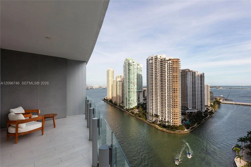 300 S Biscayne Blvd Way #2107, Miami