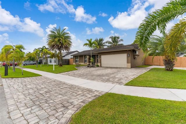 2 of 38 - 13122 Sw 200th Terrace, Miami, FL