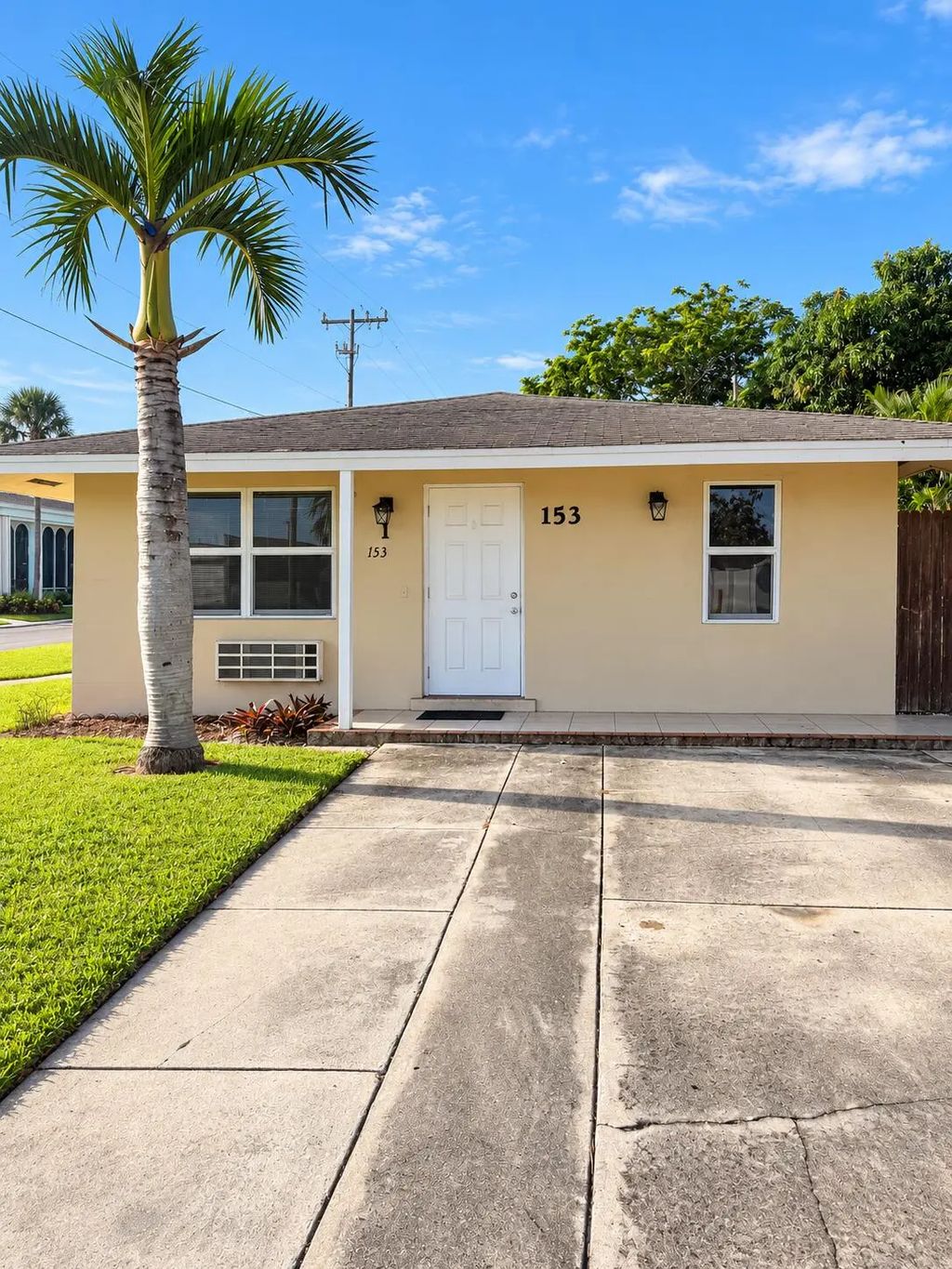 153 N 3rd Street #1, Lantana