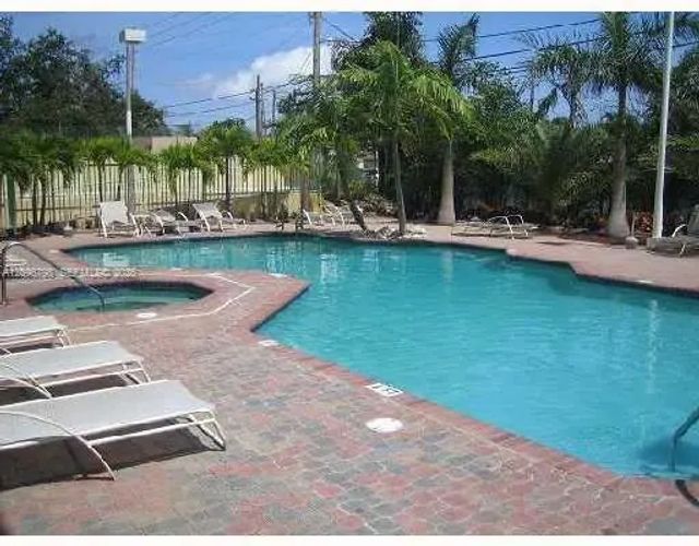 4 of 14 - 3500 Coral Way #703, Miami, FL