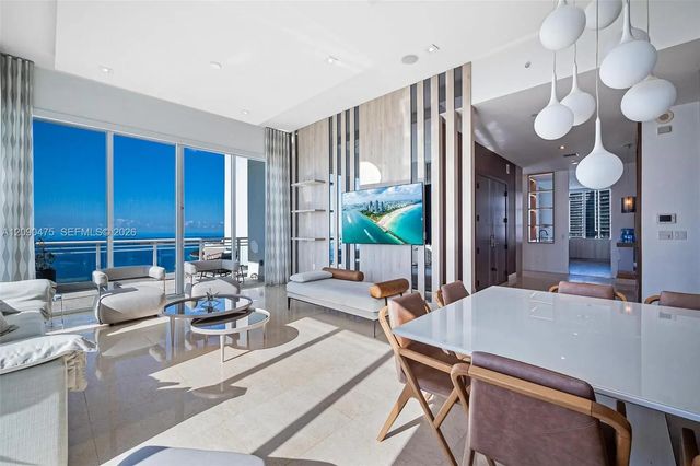 4 of 34 - 900 Brickell Key Boulevard #2504, Miami, FL
