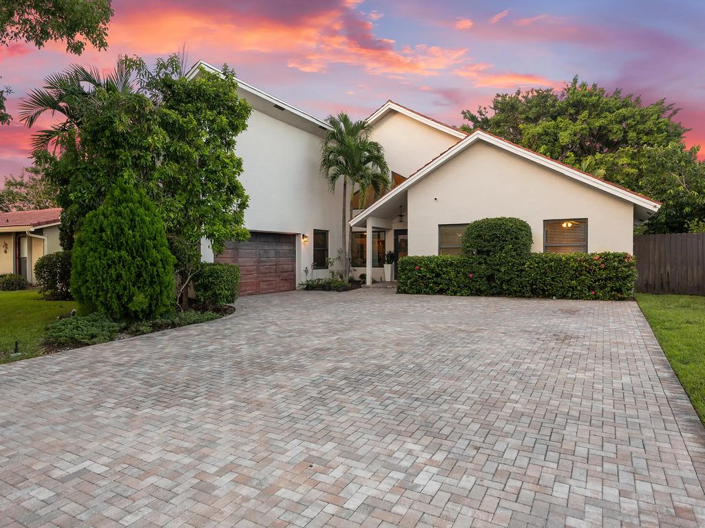 875 Nw 83rd Drive, Coral Springs