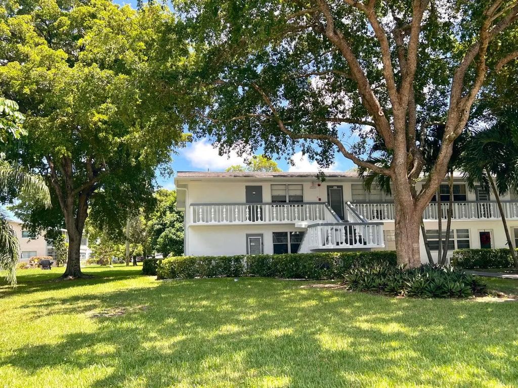 561 Durham T, Deerfield Beach