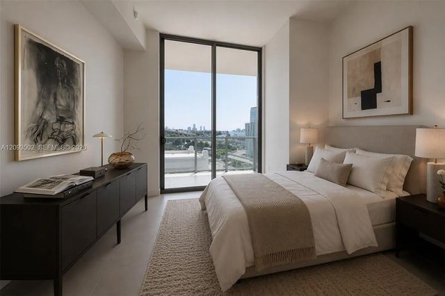 4 of 35 - 1400 Biscayne Boulevard #303, Miami, FL