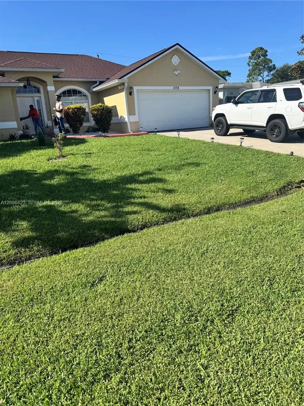 1058 Sw Calmar Avenue, Port St. Lucie