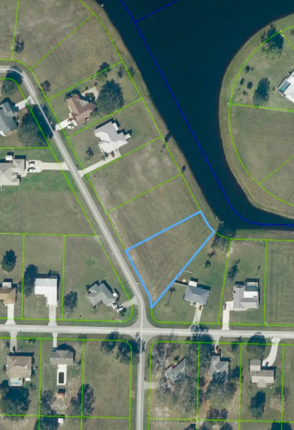 300 Arrowhead Drive, Sebring
