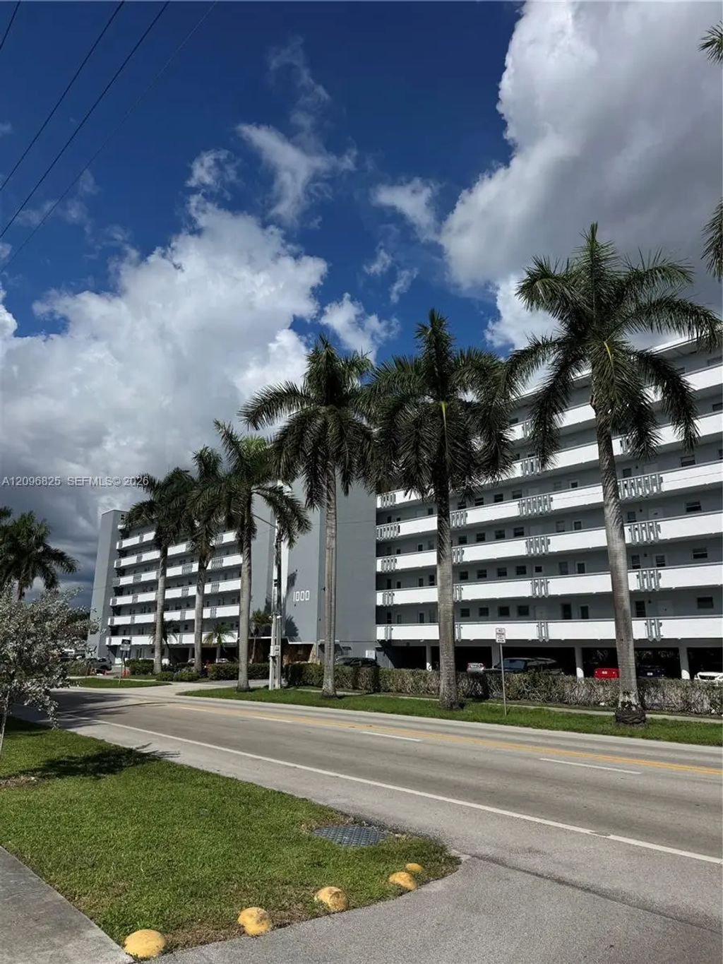 1000 Ne 14th Avenue #101, Hallandale Beach