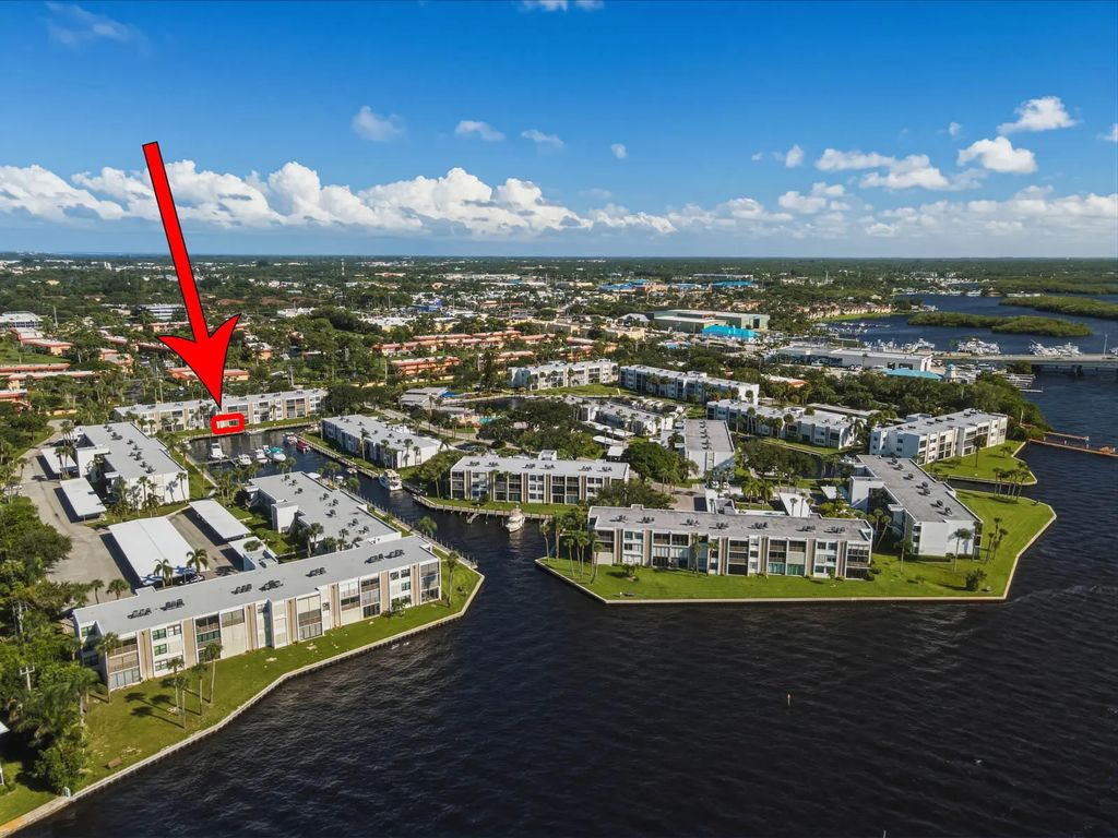 1950 Sw Palm City Road #5-106, Stuart