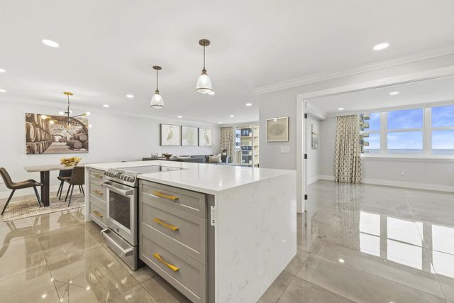 4 of 38 - 5440 N Ocean Drive #1404, Singer Island, FL