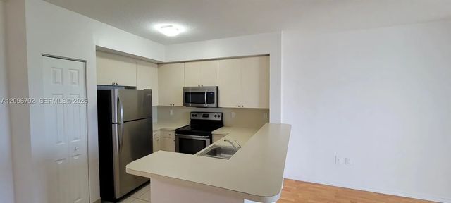 3 of 16 - 11060 Sw 196th Street #612, Cutler Bay, FL