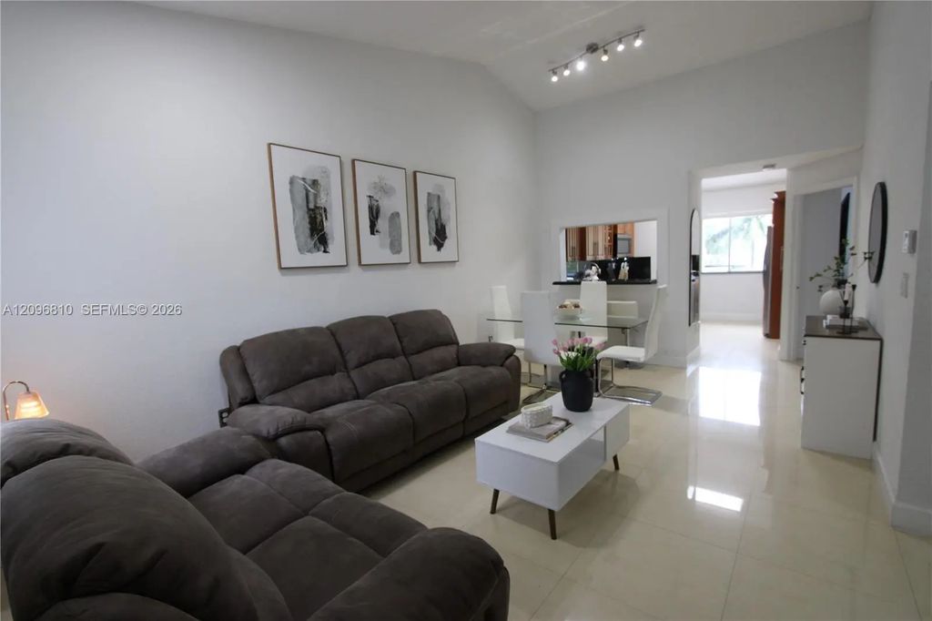 7015 Nw 173rd Drive #208, Hialeah