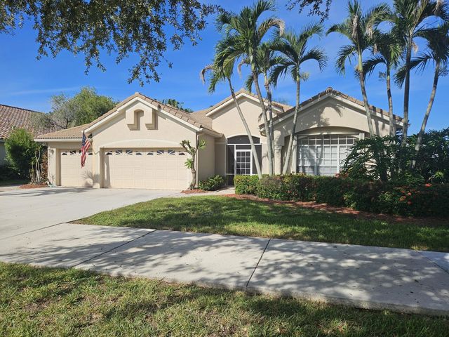 909 Sw Lake Charles Circle, Port St. Lucie