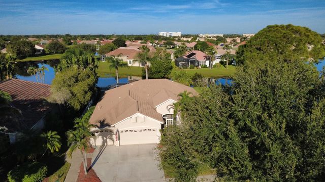 3 of 33 - 909 Sw Lake Charles Circle, Port St. Lucie, FL