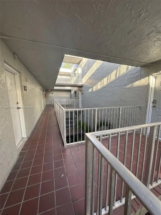 3 of 24 - 10000 Nw 80th Court #2424, Hialeah Gardens, FL