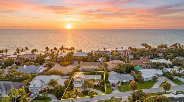 60 Colony Road, Jupiter Inlet Colony