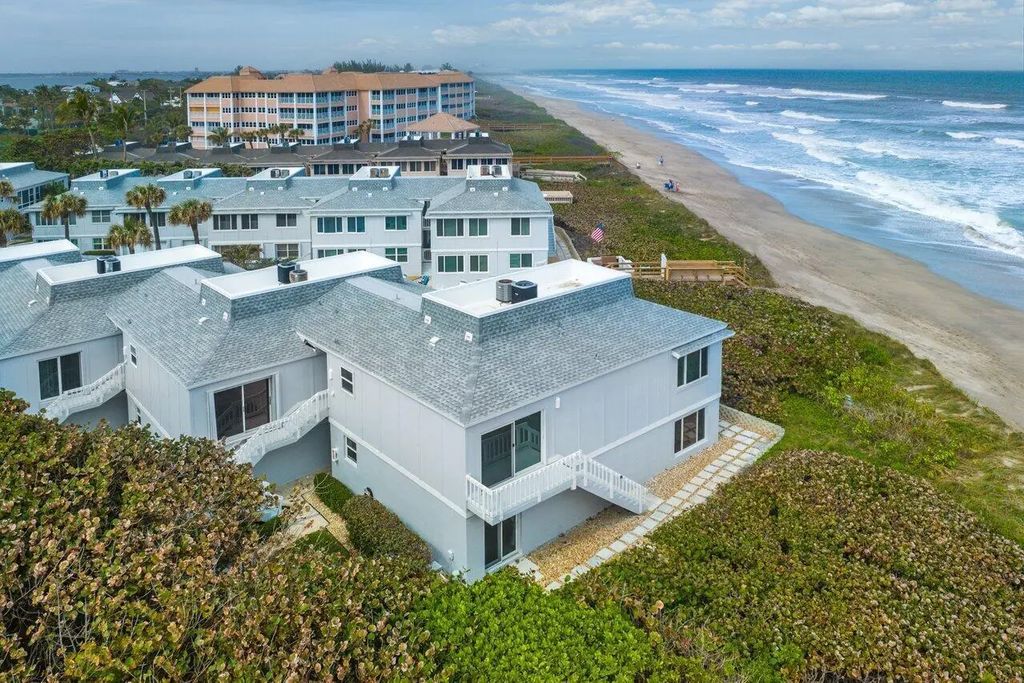 1457 Ne Ocean Boulevard #1, Stuart
