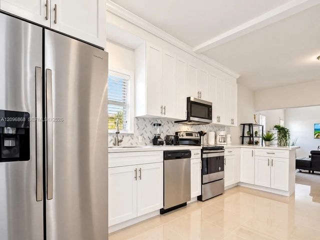 4 of 5 - 4508 Nw 1st Avenue, Miami, FL