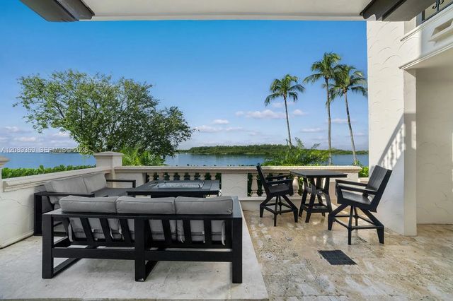 4 of 35 - 2412 Fisher Island Drive #5102, Miami Beach, FL