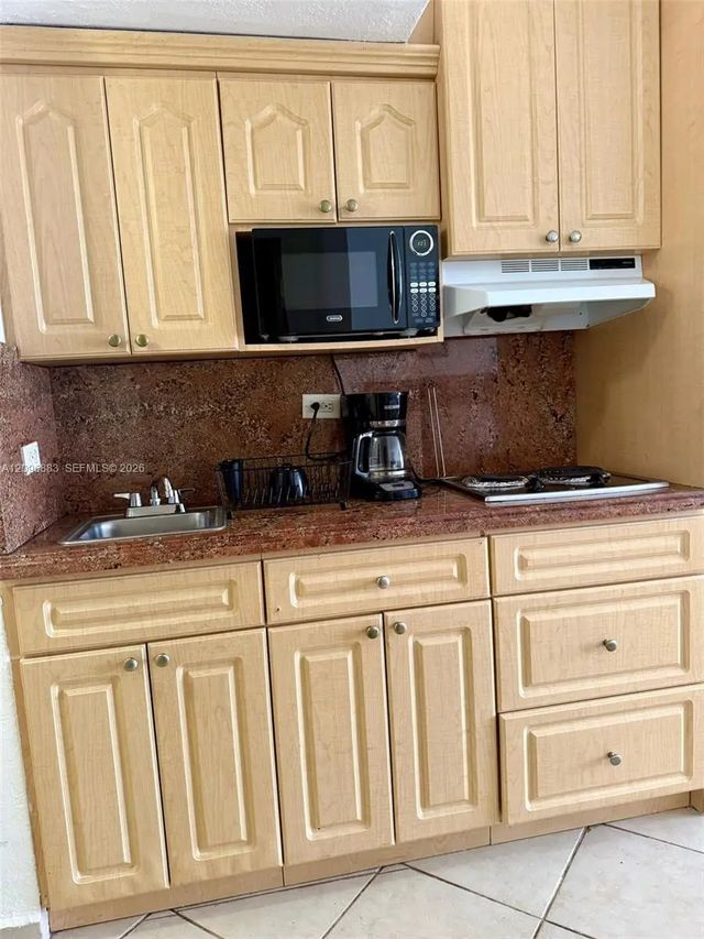 4 of 19 - 19201 Collins Avenue #241, Sunny Isles Beach, FL