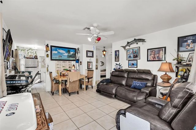 4 of 45 - 235-237 Sw 12th Street, Dania Beach, FL