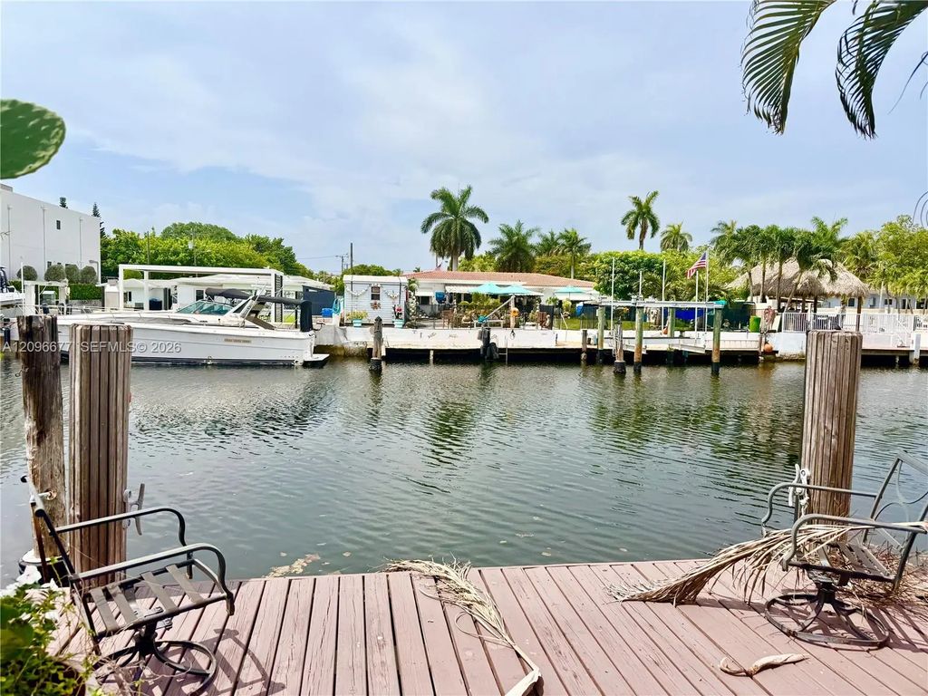2039 Ne 123rd Street, North Miami