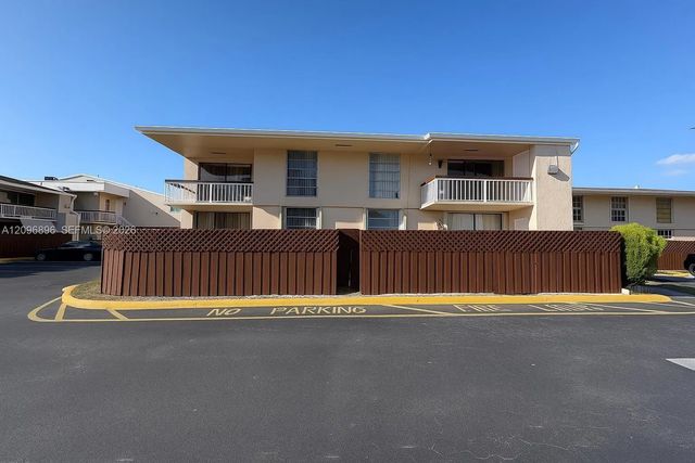 3 of 16 - 13781 Sw 66th Street #221b, Miami, FL