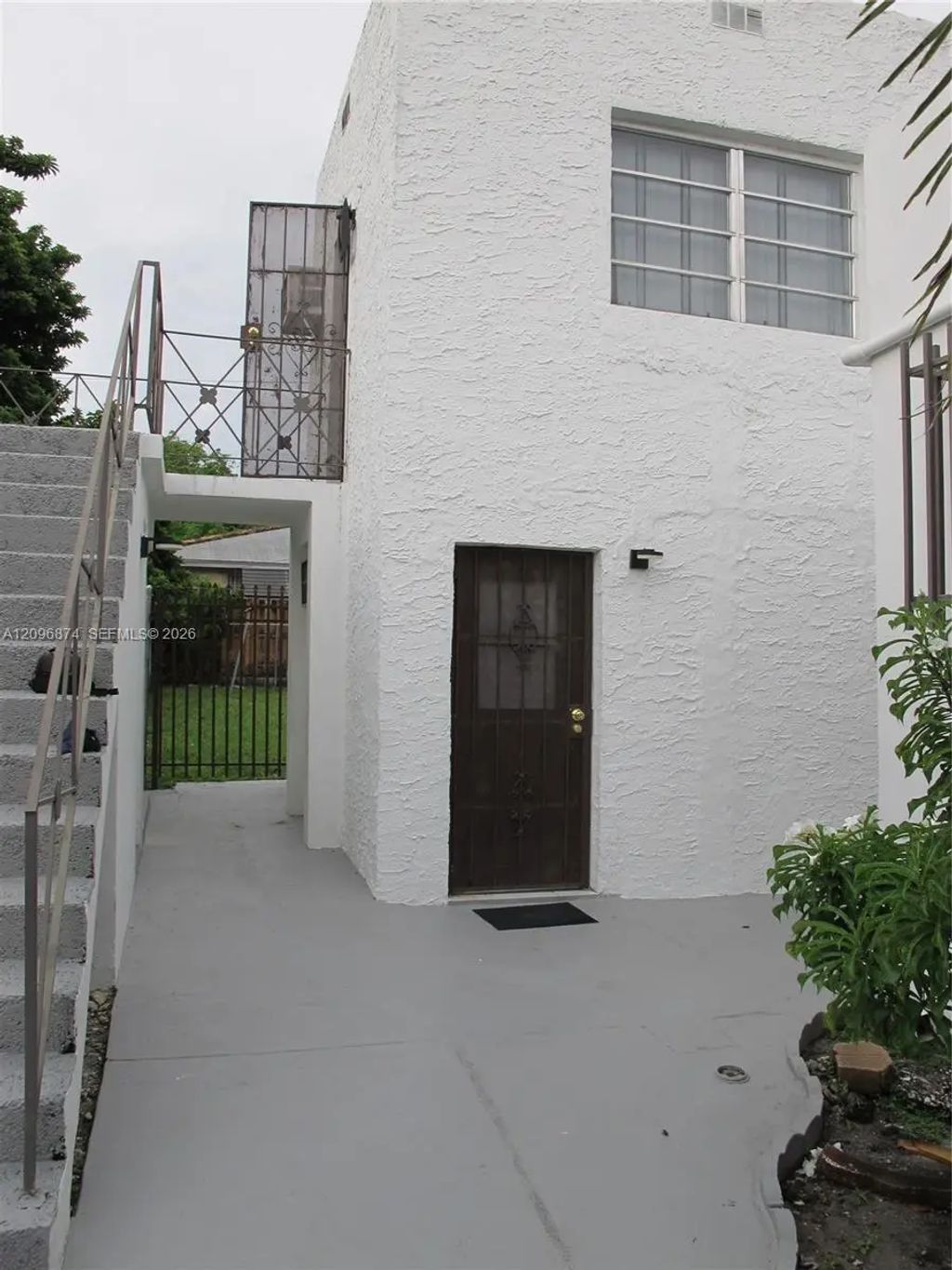926 Sw 10th Avenue #eff., Miami