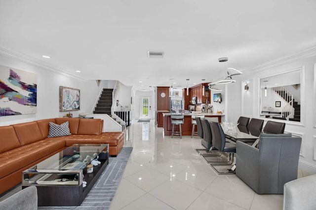 2 of 79 - 28 Southport Lane #c, Boynton Beach, FL