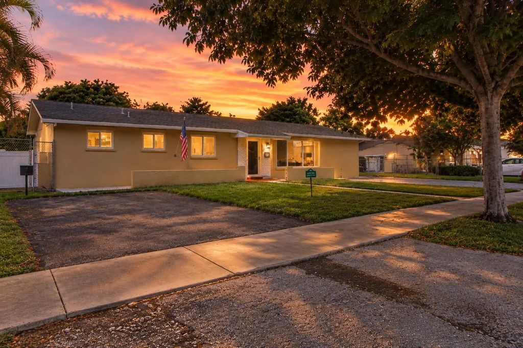 2624 Sw 107th Court, Miami