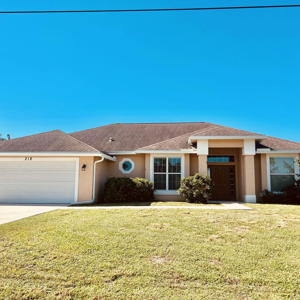 218 Sw Ridgecrest Drive, Port St. Lucie