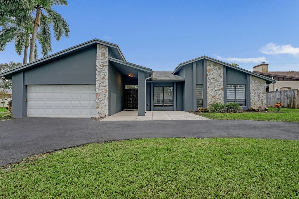 11700 S Island Road, Cooper City