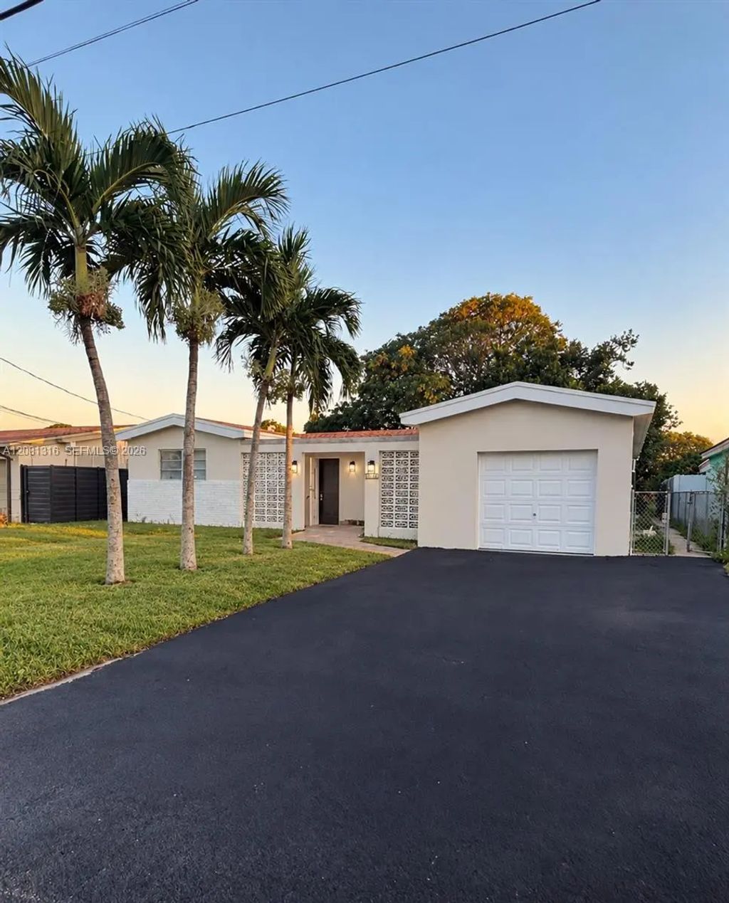 7840 Granada Boulevard, Miramar