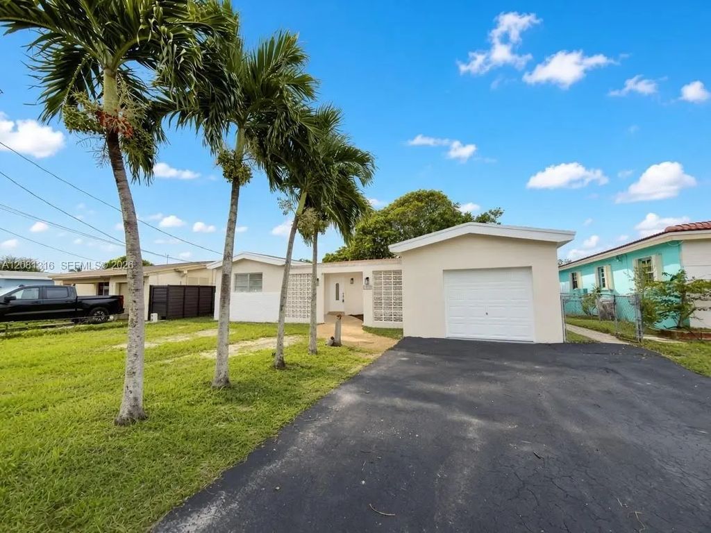 7840 Granada Boulevard, Miramar