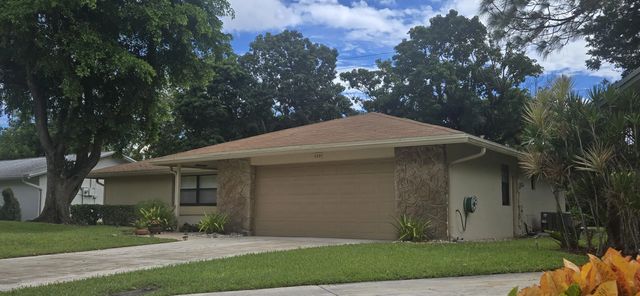 2 of 40 - 729 Nw 23rd Lane, Delray Beach, FL