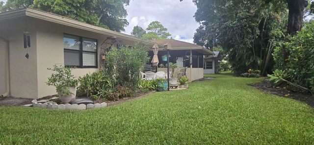 4 of 40 - 729 Nw 23rd Lane, Delray Beach, FL