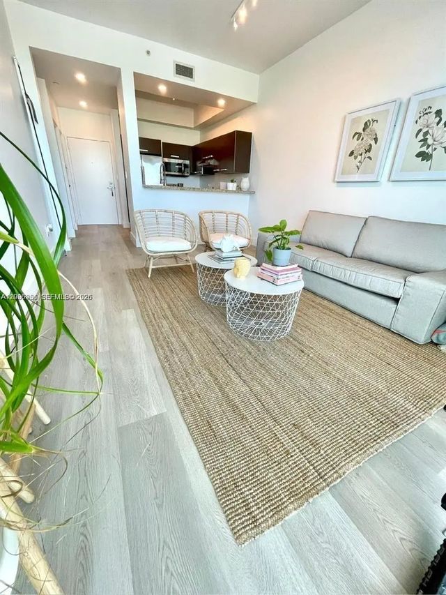 4 of 25 - 2525 Sw 3rd Avenue #903, Miami, FL