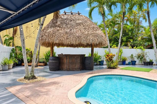 5 of 27 - 12541 Sw 95th Terrace, Miami, FL