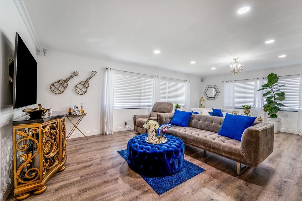 1040 Crystal Lake Drive #unit 3, Pompano Beach