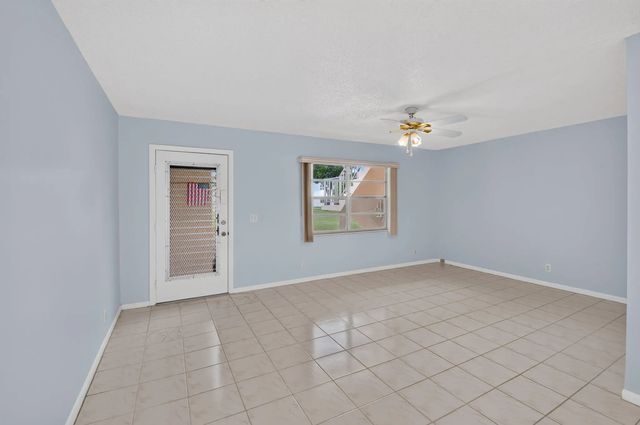 3 of 33 - 386 Capri I, Delray Beach, FL