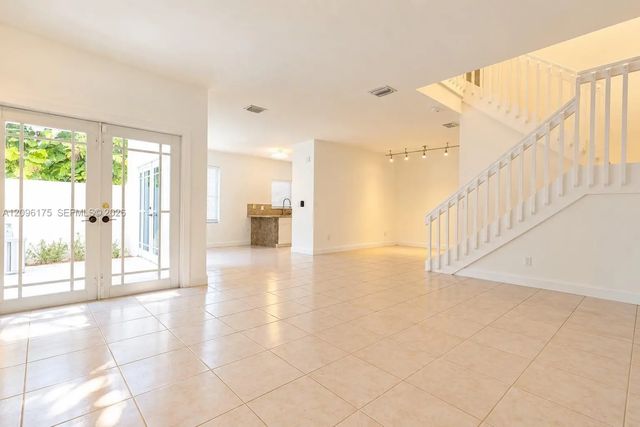 5 of 29 - 1601 Yellowheart Way, Hollywood, FL