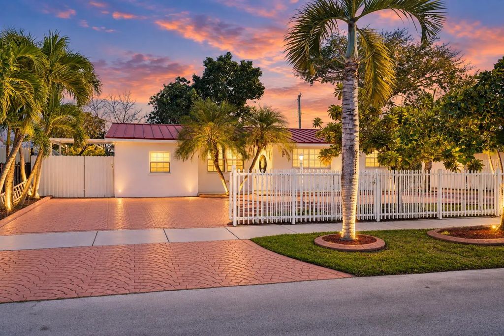 3435 Sw 104th Court, Miami