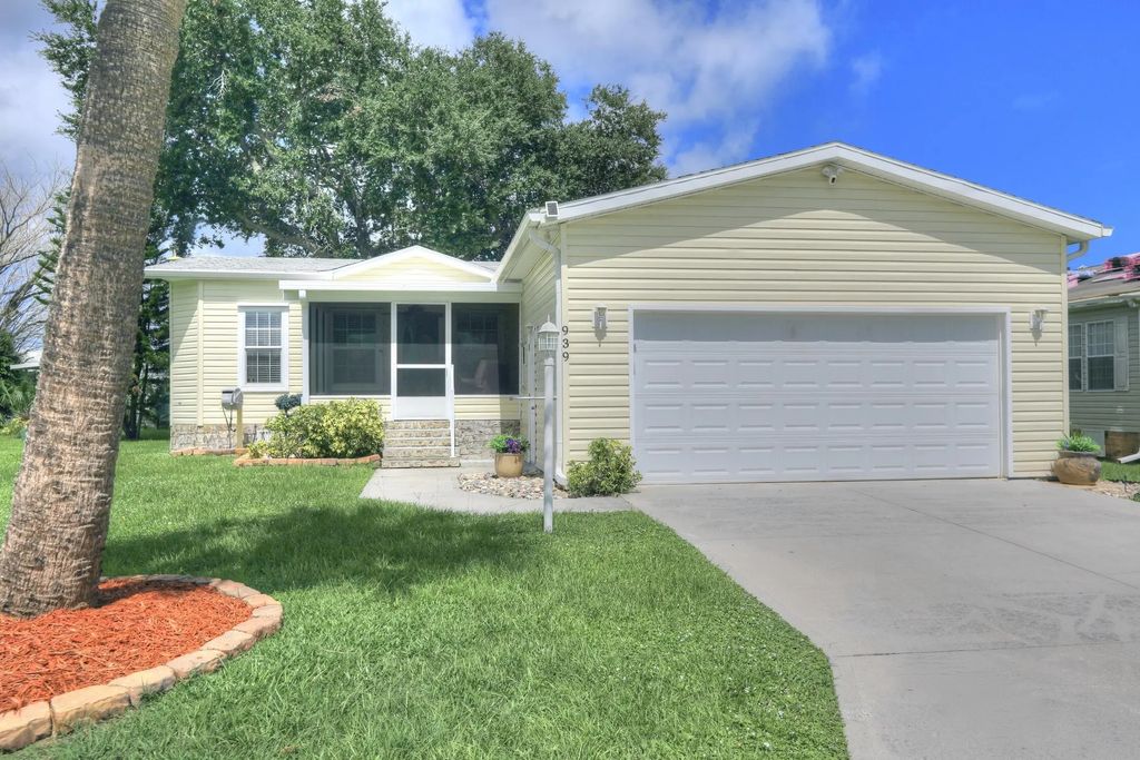 939 Pecan Circle, Barefoot Bay