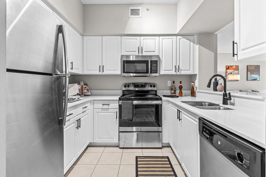 1957 Brandywine Road #302, West Palm Beach