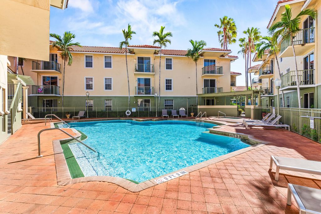 1977 Brandywine Road #308, West Palm Beach