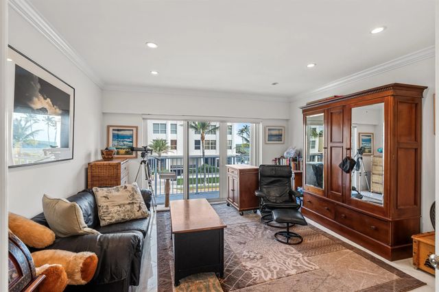 5 of 19 - 350 S Ocean Boulevard #204, Palm Beach, FL