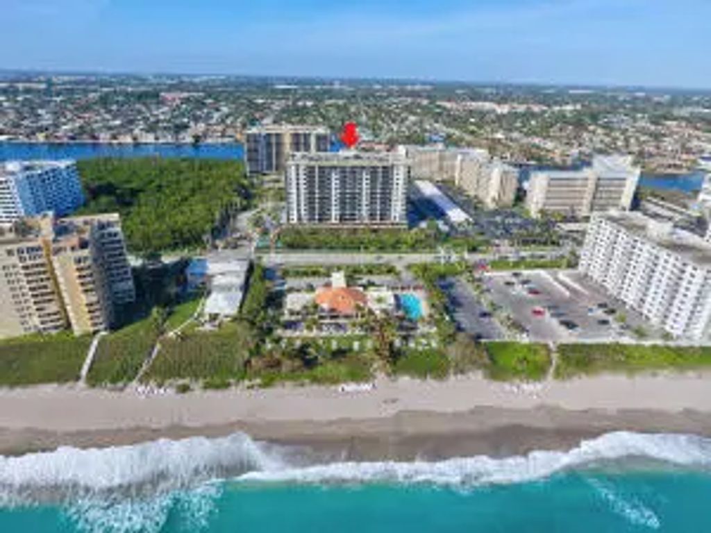 3400 S Ocean Boulevard, Highland Beach